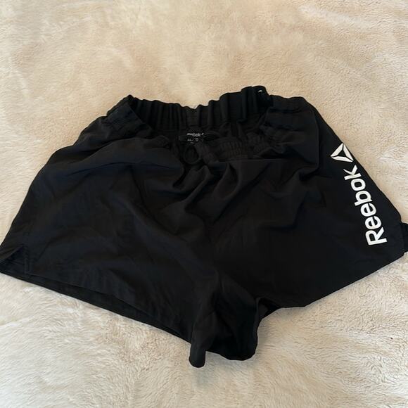 REEBOK - Jogging Shorts - - Picture 2 of 4
